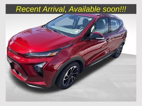Used 2022 Chevrolet Bolt EUV Premier w/ Super Cruise Package FWD image 1
