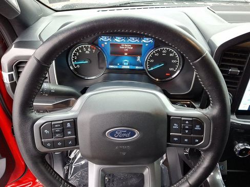 Certified 2022 Ford F150 XLT w/ Equipment Group 302A High image 20