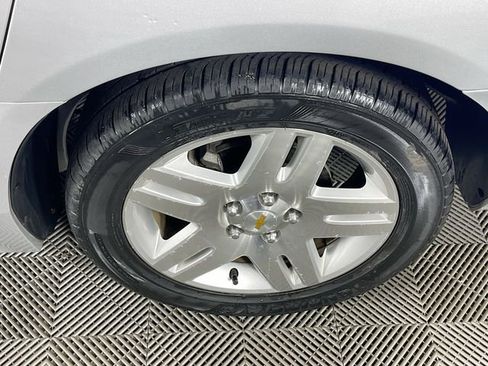Used 2011 Chevrolet Impala LT w/ Luxury Edition Package FWD image 30