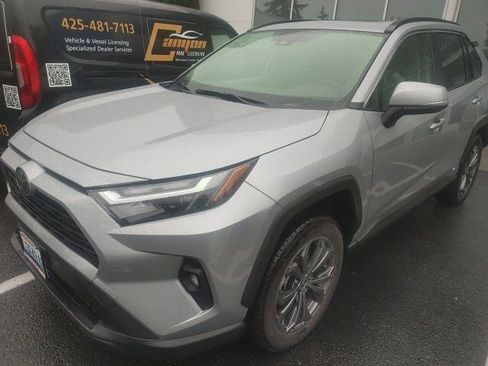 Used 2025 Toyota RAV4 XLE Premium w/ Weather Package AWD/4WD image 2