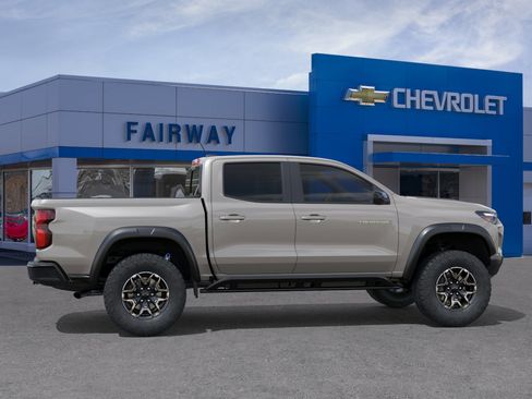 New 2026 Chevrolet Colorado ZR2 w/ Technology Package AWD/4WD image 5