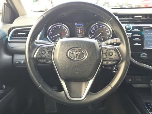 Used 2019 Toyota Camry SE image 13