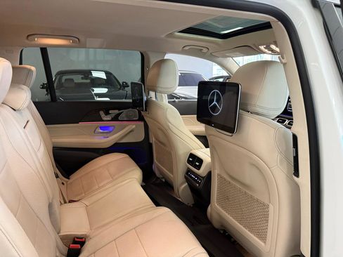 Used 2020 Mercedes-Benz GLS 450 4MATIC w/ Acoustic Comfort Package image 29