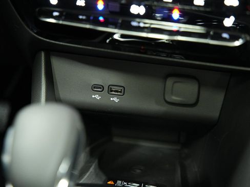 New 2026 Buick Encore GX Avenir image 37