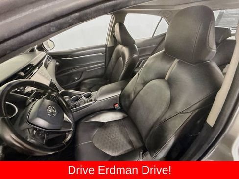 Used 2018 Toyota Camry XSE w/ Audio Package FWD image 5