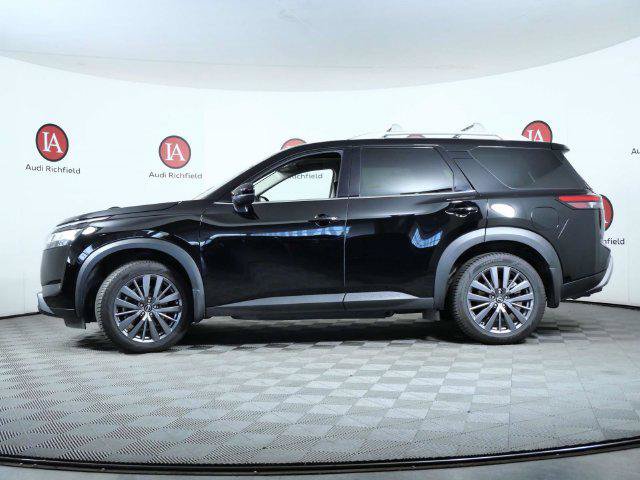 Used 2024 Nissan Pathfinder SL w/ SL Premium Package AWD/4WD image 5