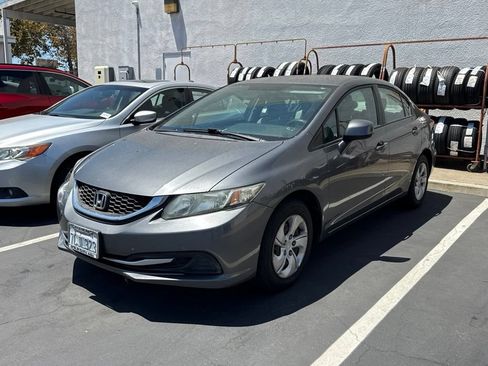 Used 2013 Honda Civic LX image 3