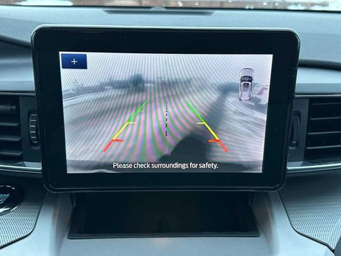 Used 2024 Ford Explorer XLT w/ Equipment Group 202A image 32