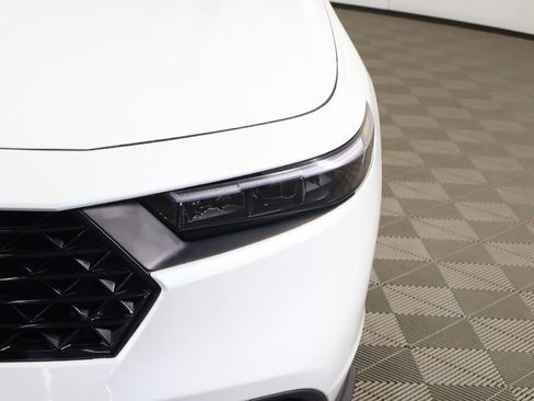 Used 2023 Honda Accord Sport image 11