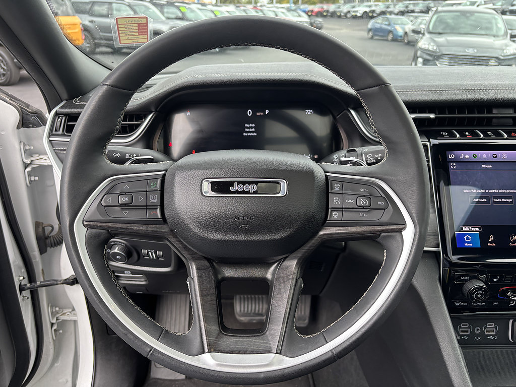 Used 2024 Jeep Grand Cherokee Limited w/ Luxury Tech Group II AWD/4WD image 21