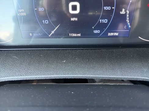 Used 2025 RAM ProMaster 2500 w/ U-Haul Equipment Group FWD image 10