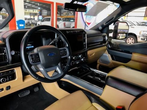 Used 2024 Ford F350 Lariat w/ FX4 Off-Road Package AWD/4WD image 5