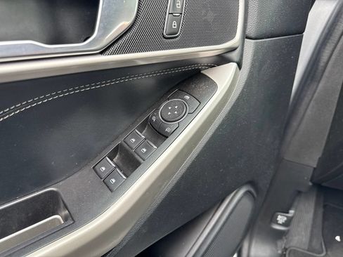 Used 2022 Ford Explorer XLT RWD image 6
