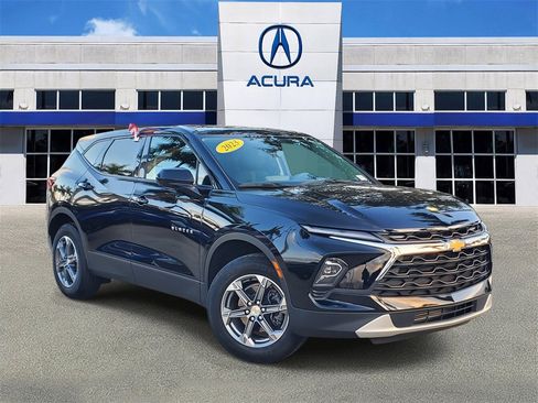 Used 2023 Chevrolet Blazer LT image 1