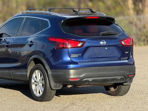 Used 2018 Nissan Rogue Sport SV image 16