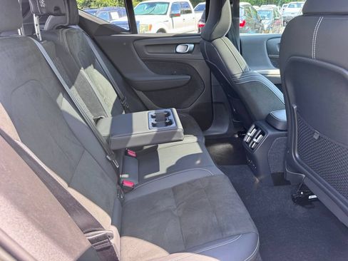 Used 2023 Volvo XC40 Recharge Ultimate w/ Protection Package Premier AWD/4WD image 56