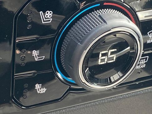 New 2026 Chevrolet Silverado 2500 LTZ w/ LTZ Premium Package image 16