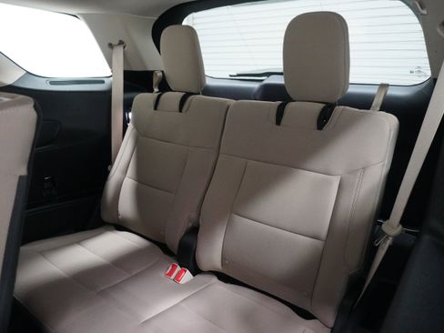 Used 2021 Ford Explorer 2WD image 13