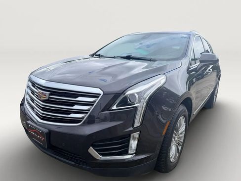 Used 2017 Cadillac XT5 Luxury w/ Driver Awareness Package FWD image 3