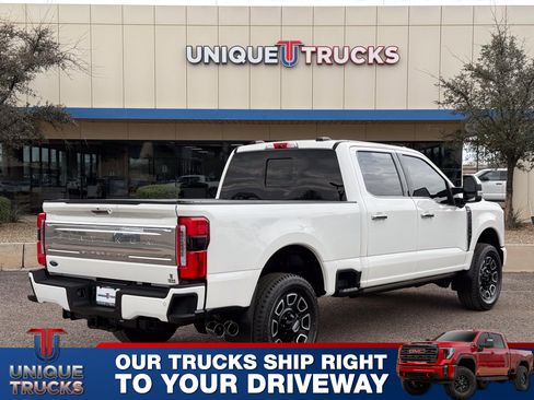 Used 2024 Ford F350 Platinum w/ FX4 Off-Road Package image 5