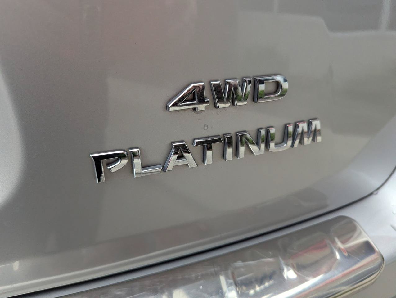 Used 2015 Nissan Pathfinder Platinum w/ Cargo Package FWD image 35