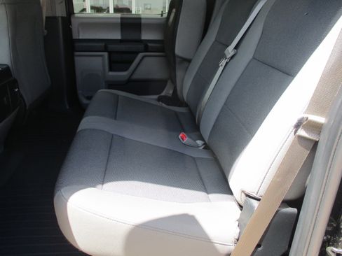 Used 2016 Ford F150 XL w/ Equipment Group 101A Mid AWD/4WD image 7