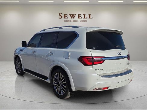Used 2021 INFINITI QX80 Sensory w/ All-Season Package image 3
