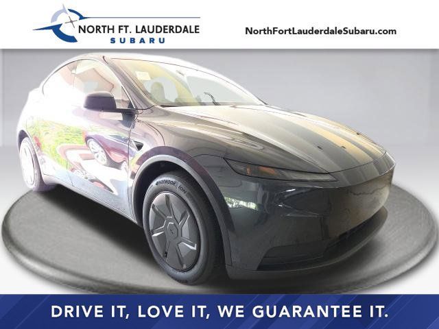 Used 2026 Tesla Model Y 2WD image 1