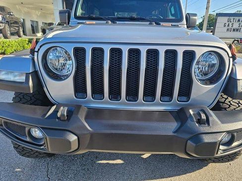 Used 2021 Jeep Wrangler Unlimited Sahara AWD/4WD image 9