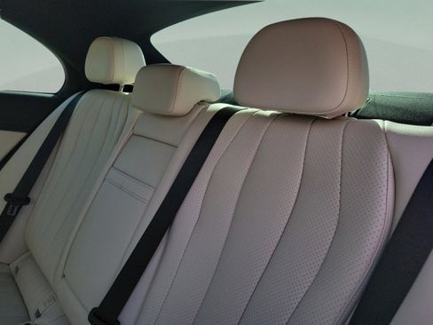 Certified 2025 Mercedes-Benz E 450 4MATIC Sedan image 13