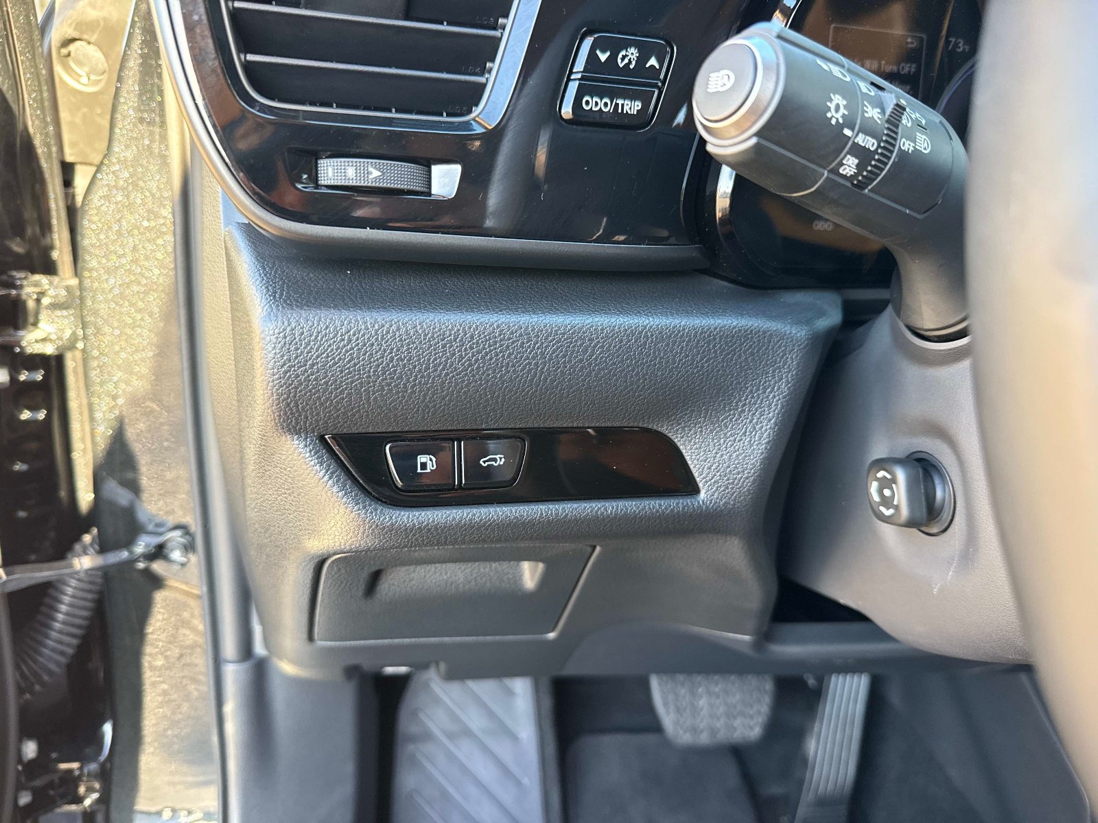 Used 2026 Lexus NX 450h+ AWD w/ Accessory Package (K3) image 33