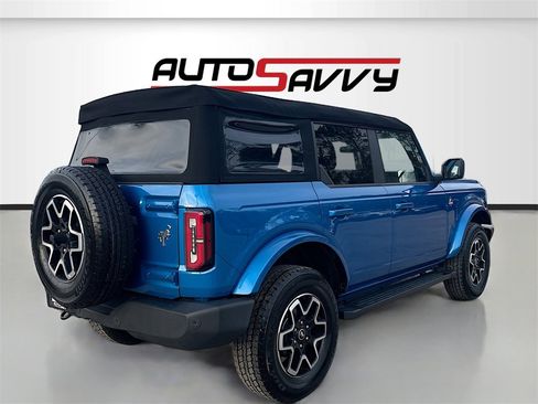 Used 2024 Ford Bronco Outer Banks image 7