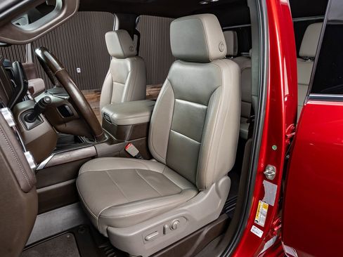 Used 2023 GMC Sierra 3500 SLT w/ SLT Premium Package image 30