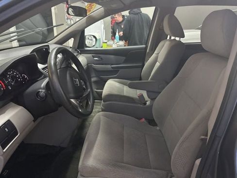 Used 2014 Honda Odyssey LX image 11