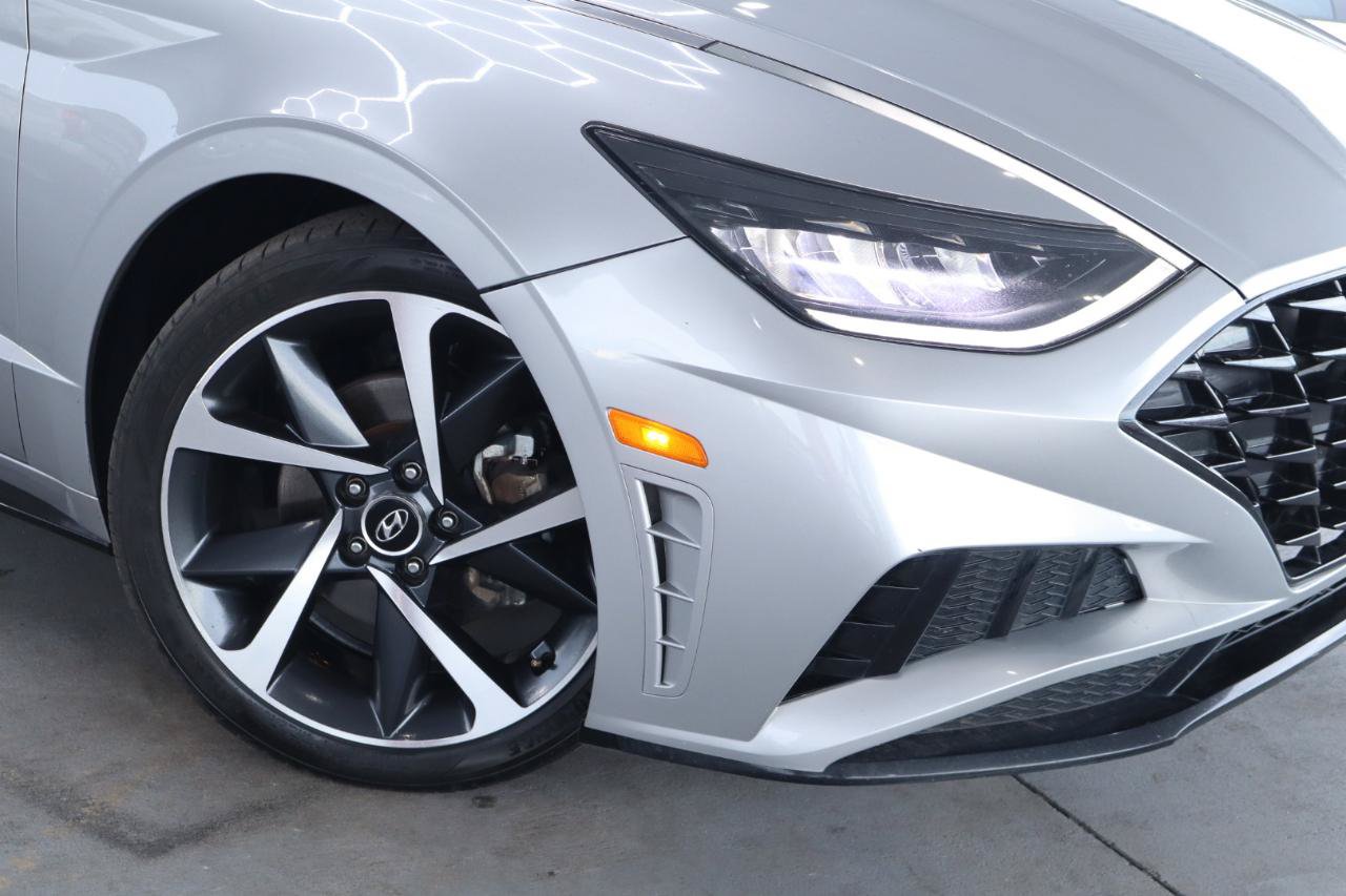 Used 2021 Hyundai Sonata Sport FWD image 4