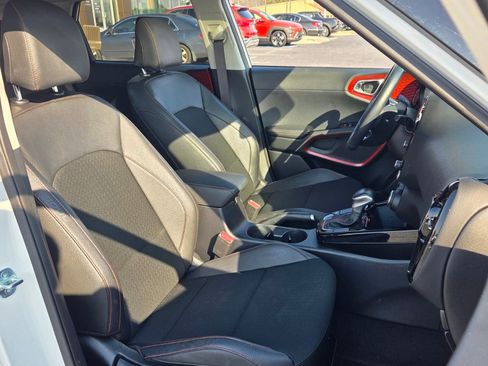 Used 2024 Kia Soul GT-Line image 17