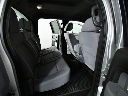 Used 2011 Ford F150 XLT w/ XLT Chrome Pkg image 23