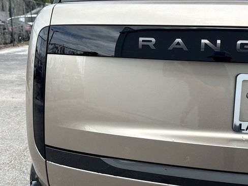 New 2026 Land Rover Range Rover Long Wheelbase Autobiography AWD/4WD image 10