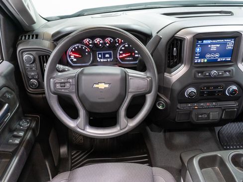 Used 2024 Chevrolet Silverado 1500 Custom image 12