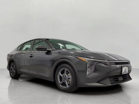 Used 2025 Kia K4 FWD image 1