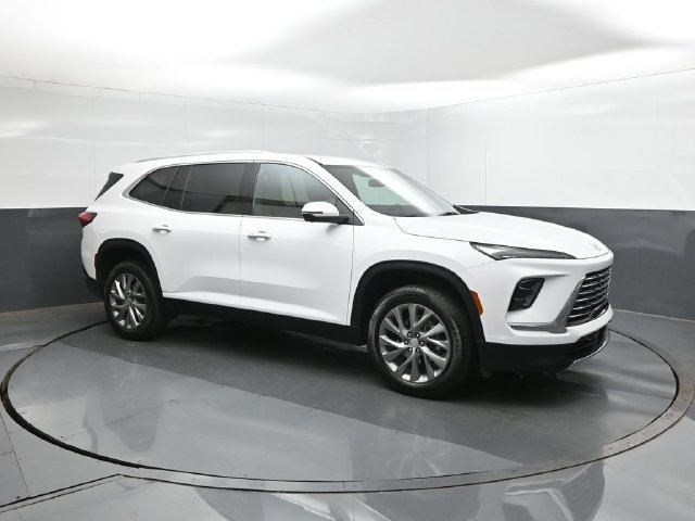 Used 2026 Buick Enclave Preferred FWD image 17