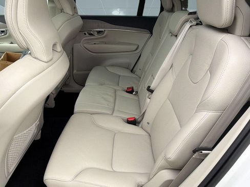 Certified 2024 Volvo XC90 B5 Plus w/ Protection Package Premier AWD/4WD image 21