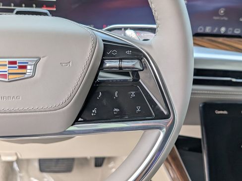 New 2026 Cadillac Escalade ESV Platinum Sport w/ LPO, ONYX Package image 25