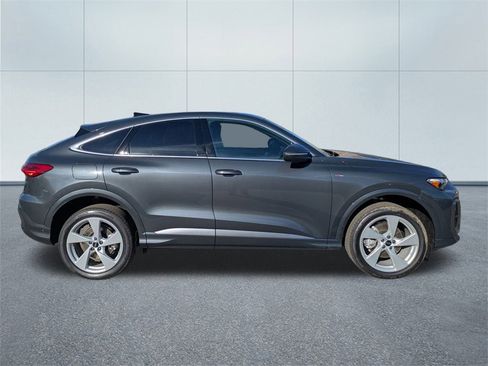 New 2025 Audi Q5 Premium Plus image 2