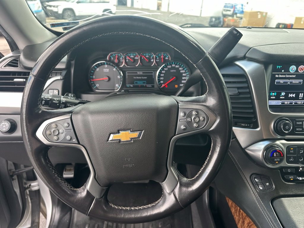 Used 2020 Chevrolet Suburban Premier AWD/4WD image 13