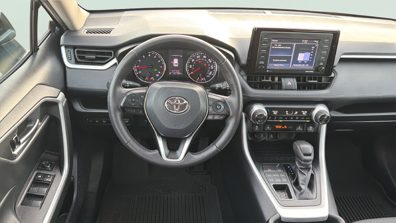 Used 2021 Toyota RAV4 XLE w/ Convenience Package AWD/4WD image 16