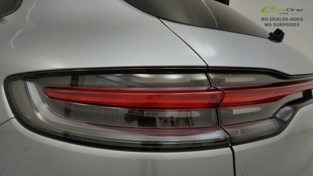 Used 2019 Porsche Macan AWD/4WD image 41