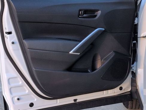 Certified 2026 Toyota Corolla Cross SE image 14