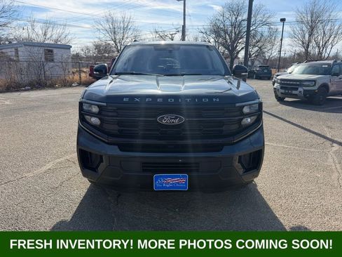 Used 2025 Ford Expedition Active image 2