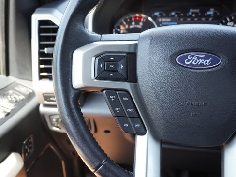 Used 2022 Ford F250 Lariat w/ Tremor Off-Road Package AWD/4WD image 20